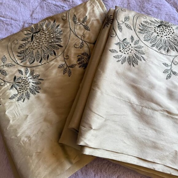 Pottery Barn 50W x 108L Lemongrass Green LINED Silk Dupioni Drapes. Set of 2. - Picture 2 of 9